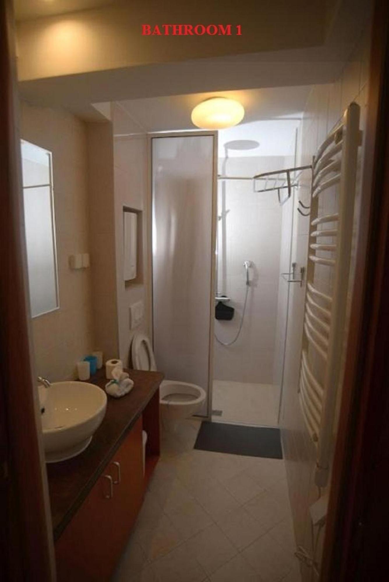 Centar Novi Sad-Apartman No 3 Buitenkant foto